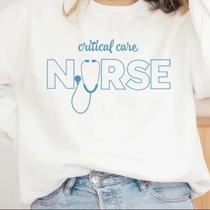 - - - CUTE Nurse 🥰 Women's crewneck